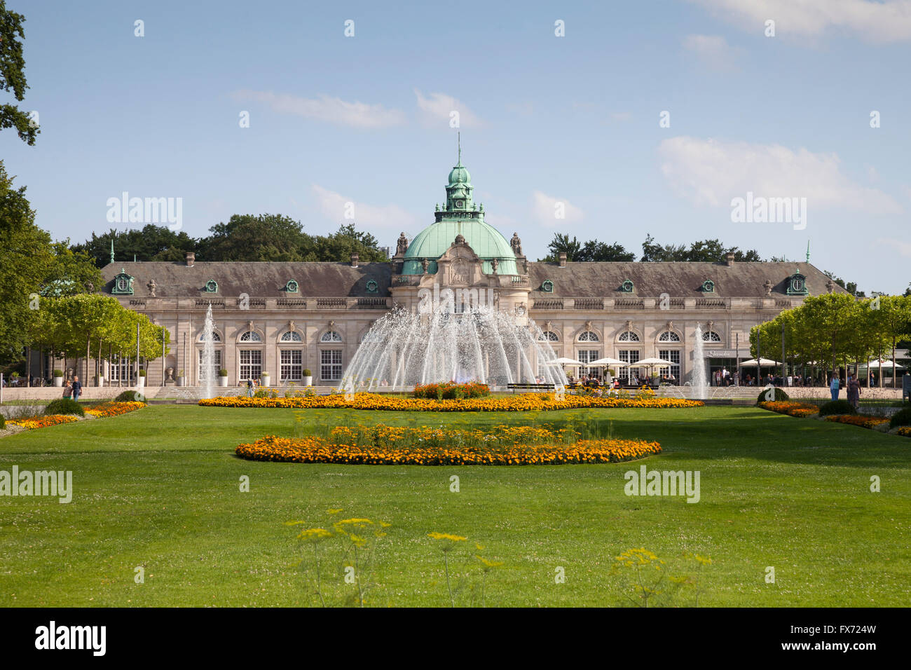 Kaiserpalais, i giardini del centro termale di Bad Oeynhausen, Weser Uplands, Nord Reno-Westfalia, Germania Foto Stock