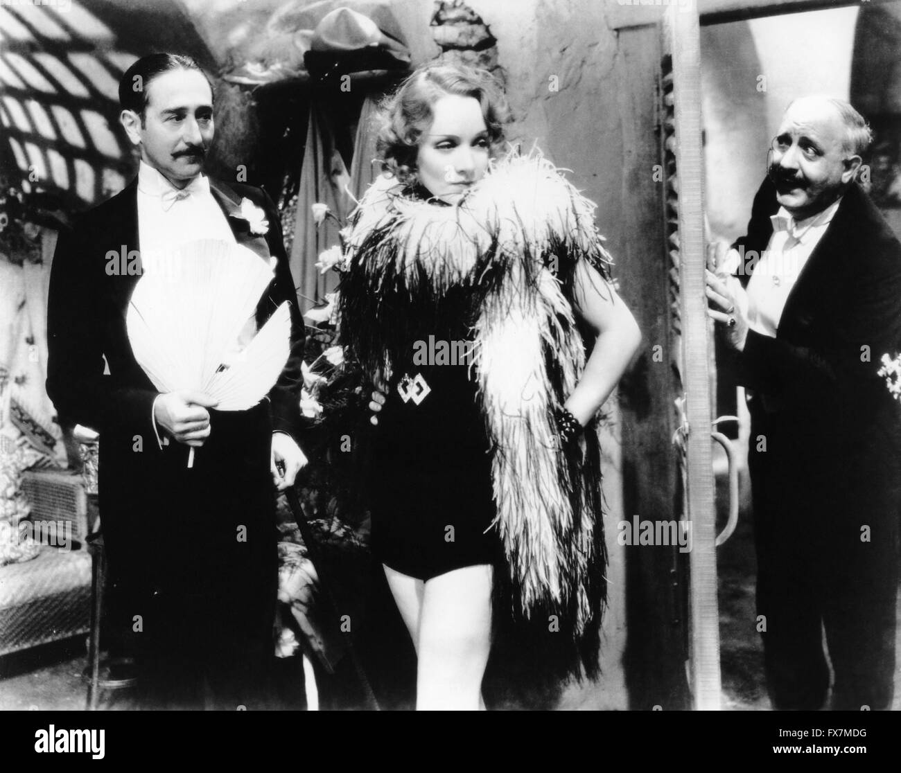 Il Marocco Anno : 1930 USA Direttore : Josef von Sternberg Adolphe Menjou, Marlene Dietrich Foto Stock