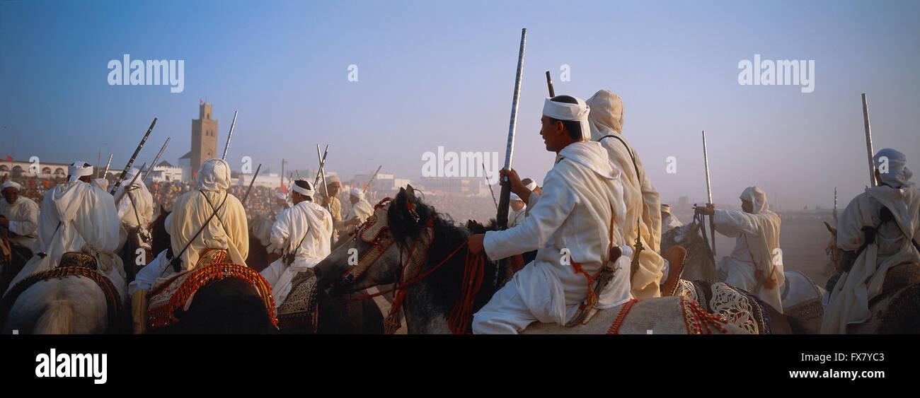 Il Marocco, El Jadida Fantasia moussem Moulay Abdalah Foto Stock