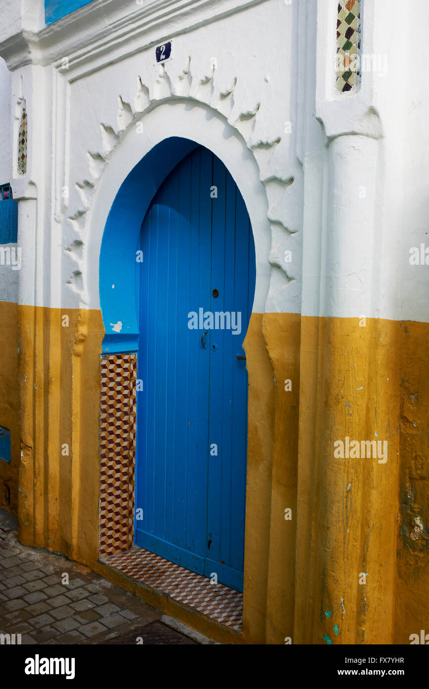 Il Marocco, Tangeri, Medina porta vecchia città Foto Stock