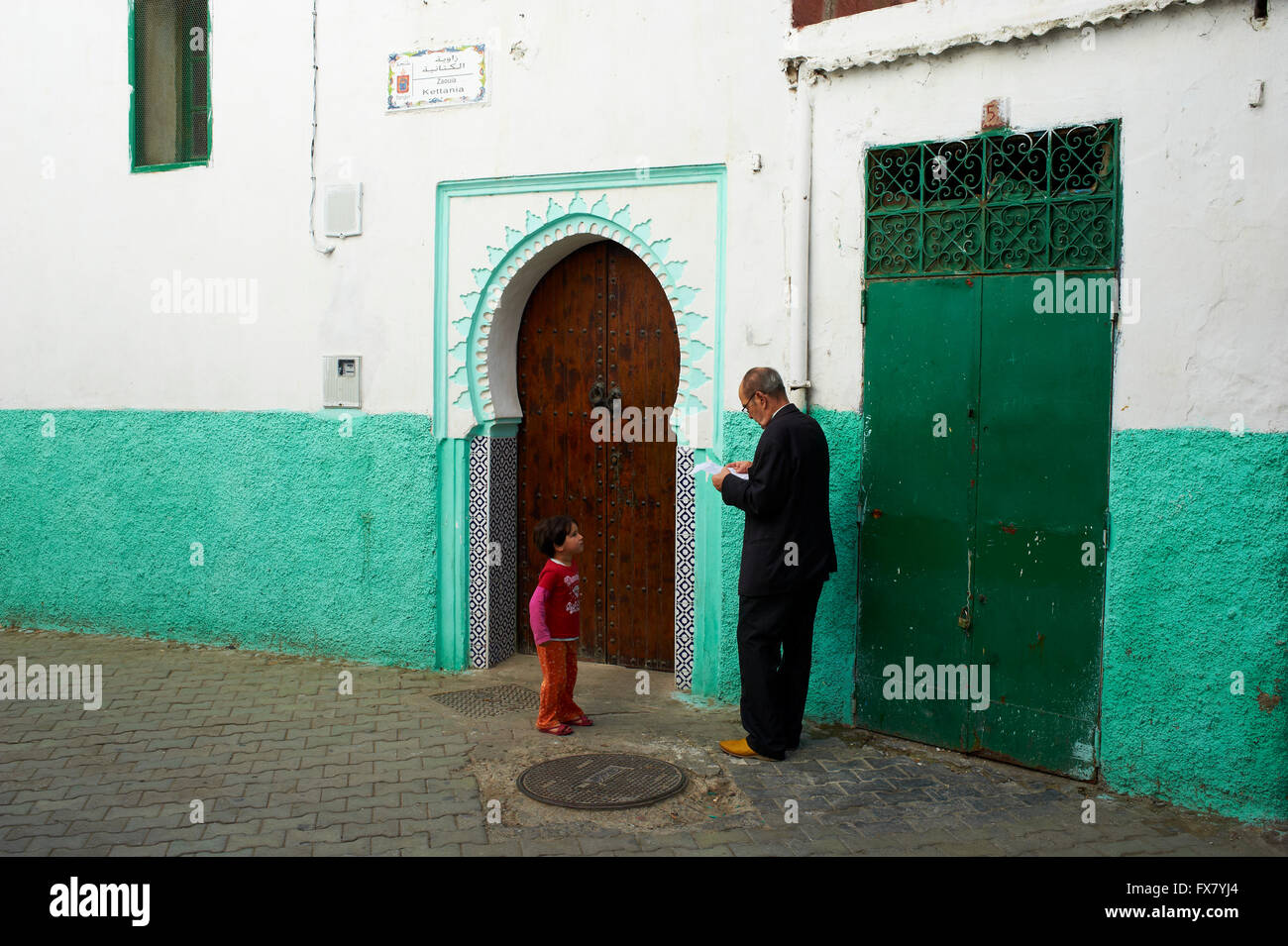 Il Marocco, Tangeri, Medina porta vecchia città Foto Stock