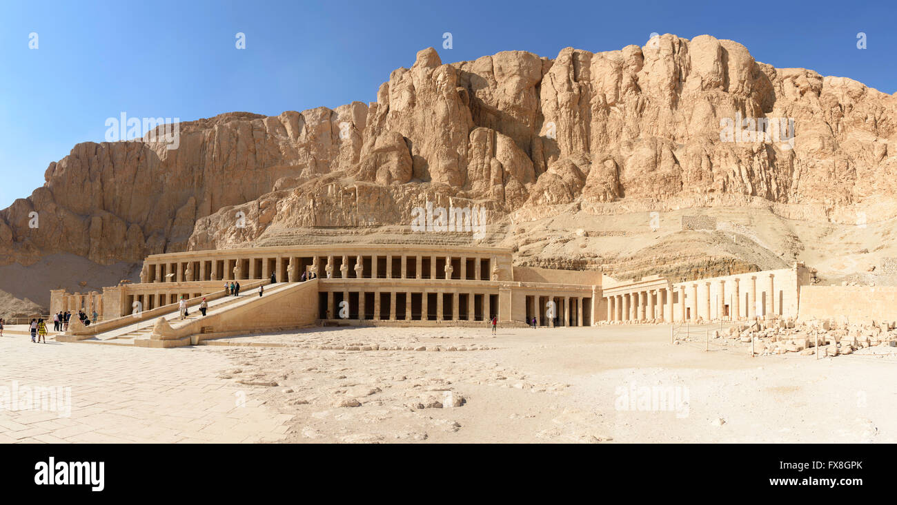 Panorama del Tempio di Hatshepsut nei pressi di Luxor in Egitto Foto Stock