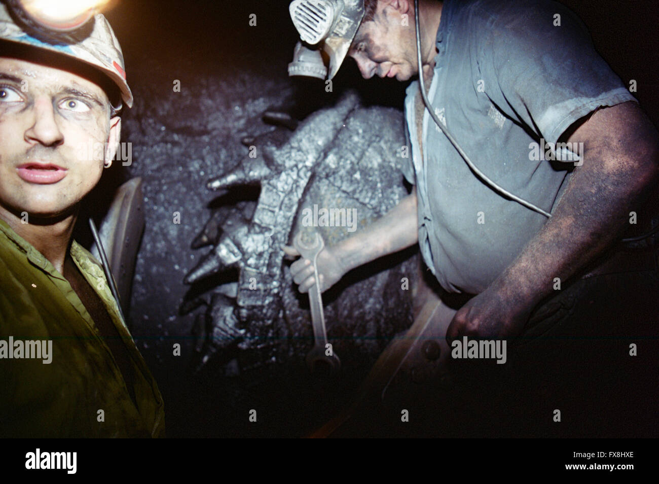 I minatori che lavorano nella miniera di carbone Darkov, Repubblica Ceca lavoratori minerari del carbone nella miniera Foto Stock