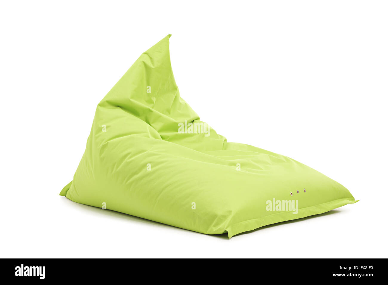 Studio shot di un verde sedia beanbag isolati su sfondo bianco Foto Stock