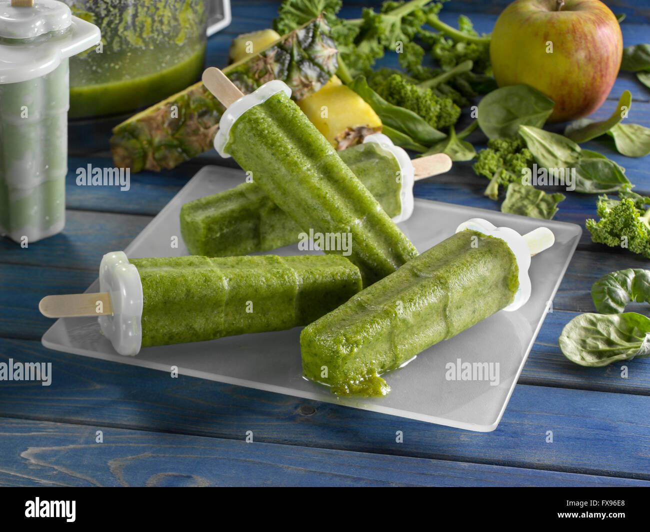 Succo verde popsicles Foto Stock