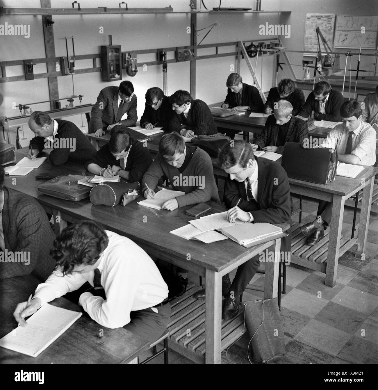 GKN engineering formazione degli apprendisti classe 1967 Foto Stock