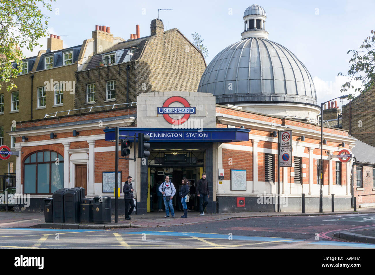 Kennington stazione della metropolitana nella zona sud di Londra. Foto Stock
