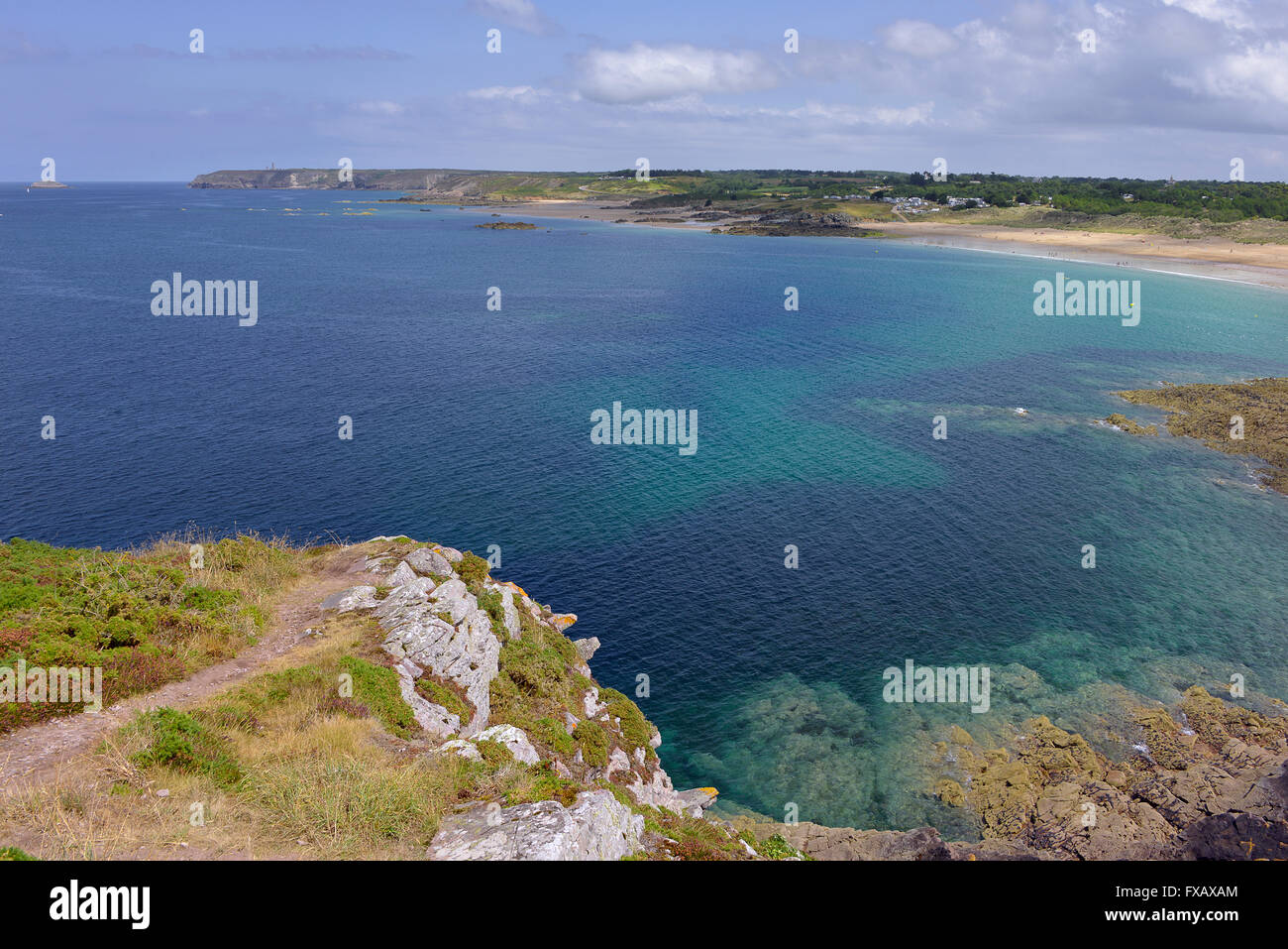 Costa rocciosa di Cap Fréhel, una penisola in Côtes-d'Armor della Bretagna in Francia nordoccidentale Foto Stock