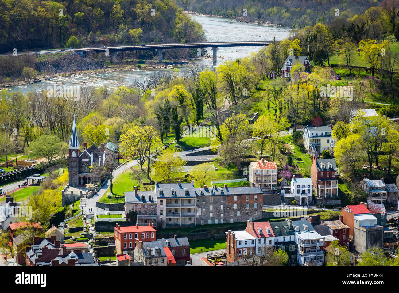 Vista del fiume Shenandoah e harpers Ferry dal Maryland Heights, in harpers Ferry, West Virginia. Foto Stock