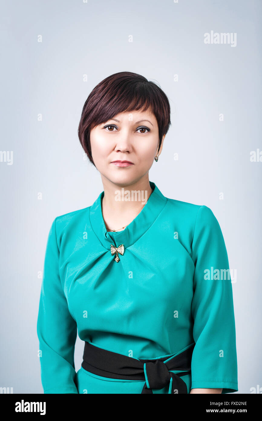 Giovane bella donna con sorriso Foto Stock