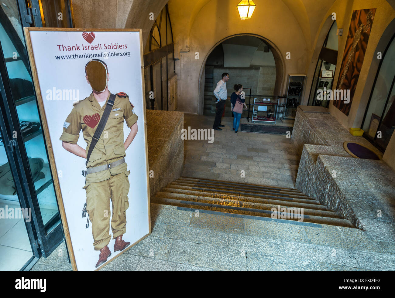 Grazie a soldati israeliani foro scheda fotografica in Gerusalemme, Israele Foto Stock