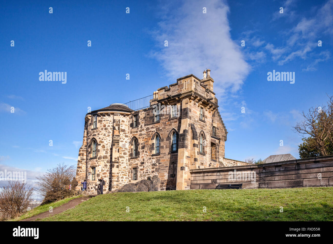 Vecchio osservatorio casa, sul vertice di Calton Hill a Edimburgo, Scozia. Questa casa è stata progettata da James Craig, che hanno gettato fuori Foto Stock