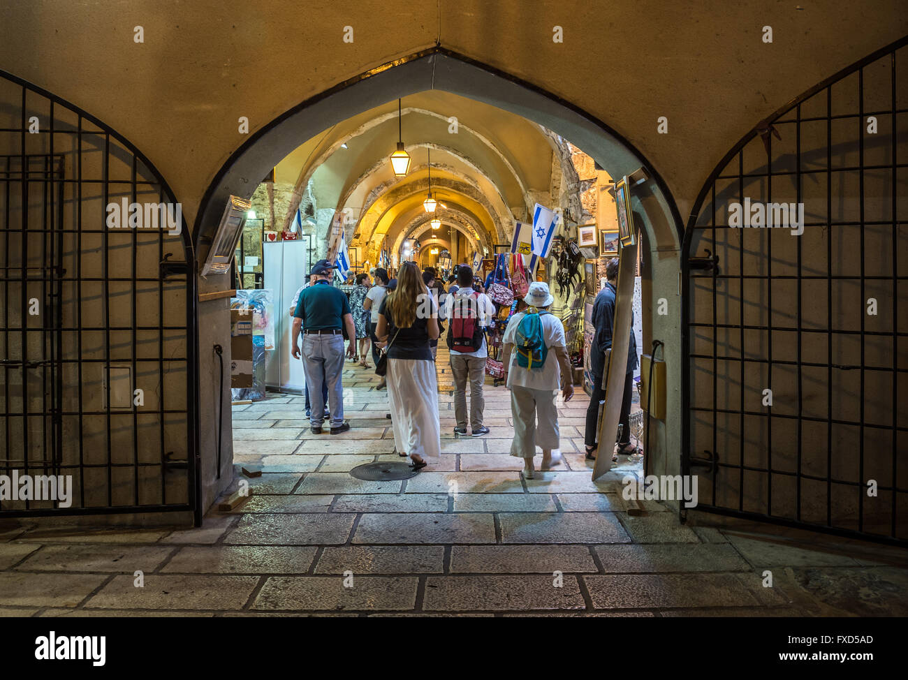 Ristrutturazione di una vecchia città Cardo Street - la strada principale di antica Gerusalemme, Israele Foto Stock