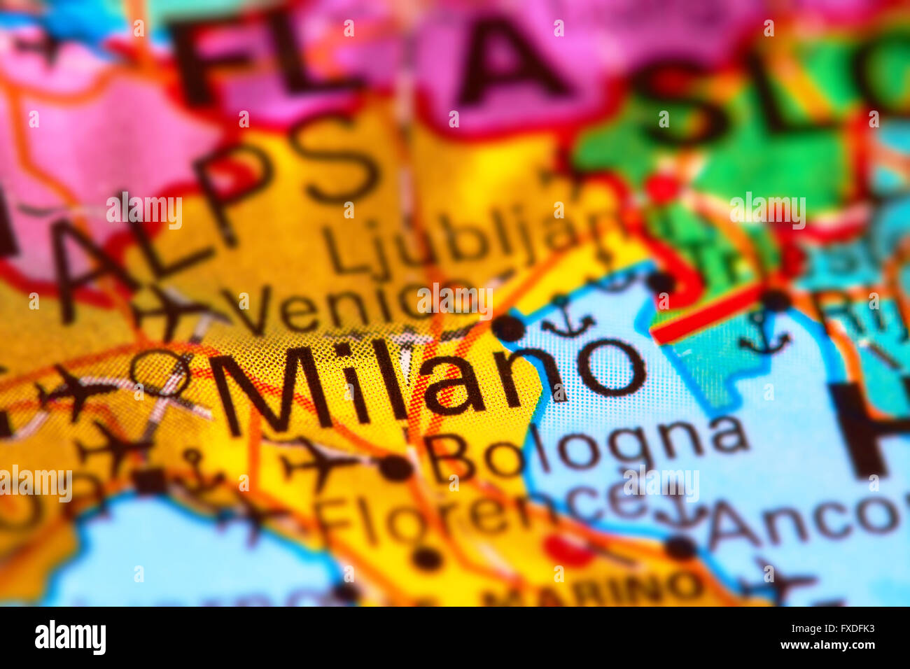 Milano, città in Italia sulla mappa del mondo Foto Stock