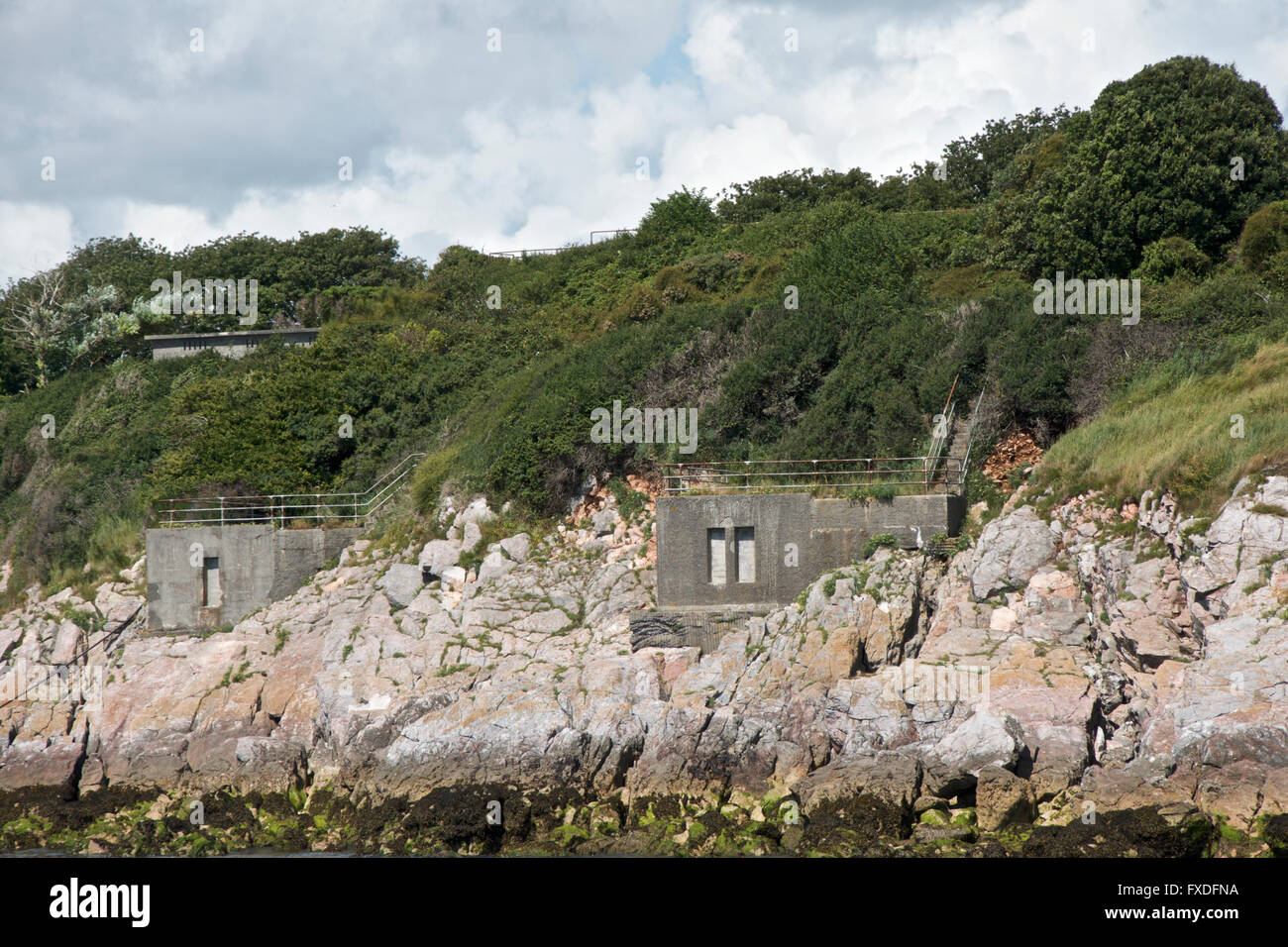 Resti della seconda guerra mondiale le difese costiere a Devil's punto in Plymouth Foto Stock