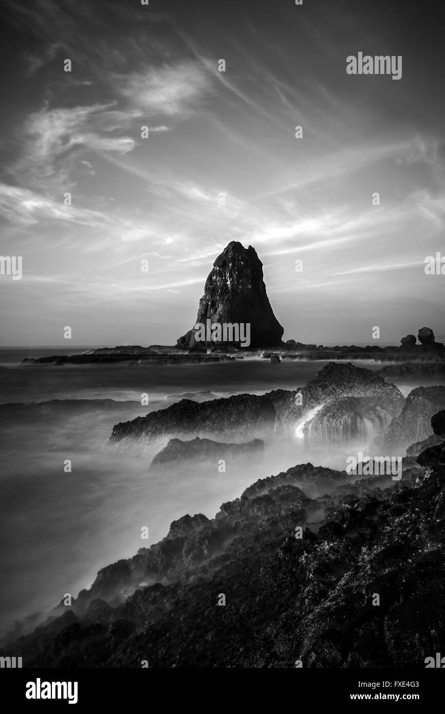 Creative arte immagine della drammatica Papuma rock in Java, Indonesia Foto Stock