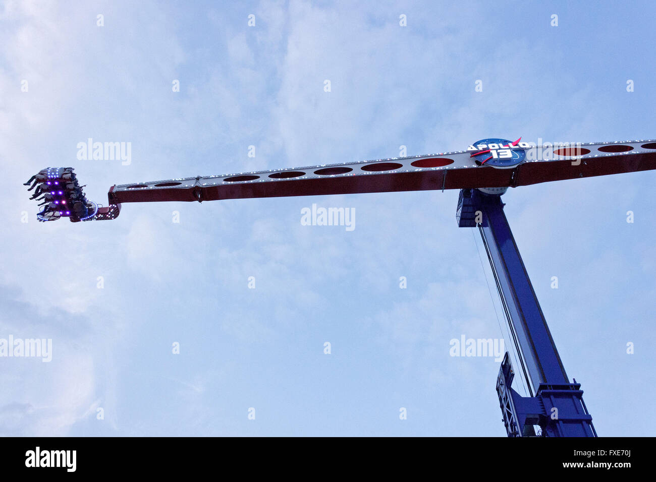 Fun ride Booster gigante "Apollo 13', fiera del divertimento 'Dom', Amburgo, Germania Foto Stock