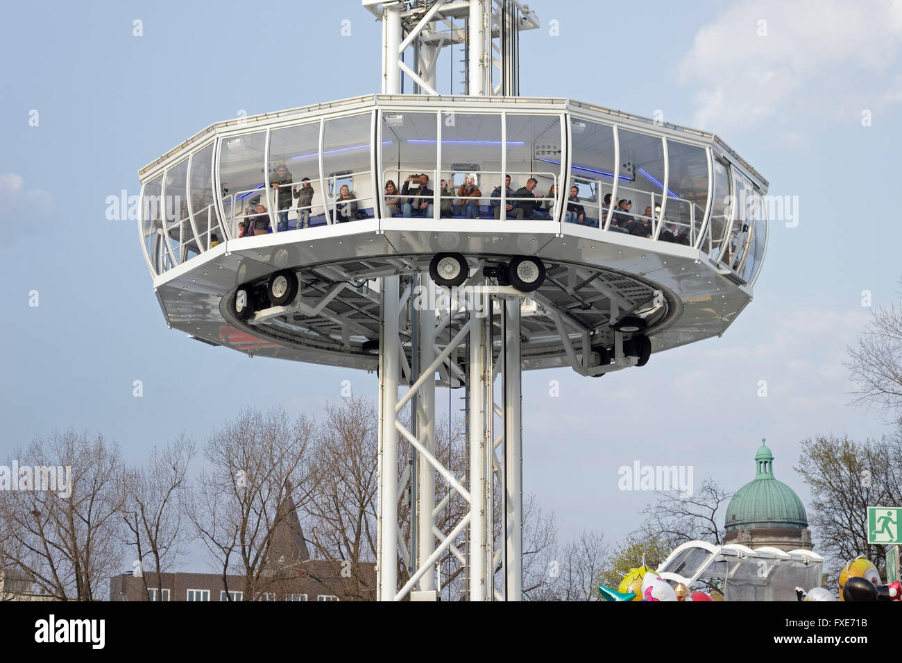 Città Skyliner, fiera del divertimento 'Dom', Amburgo, Germania Foto Stock