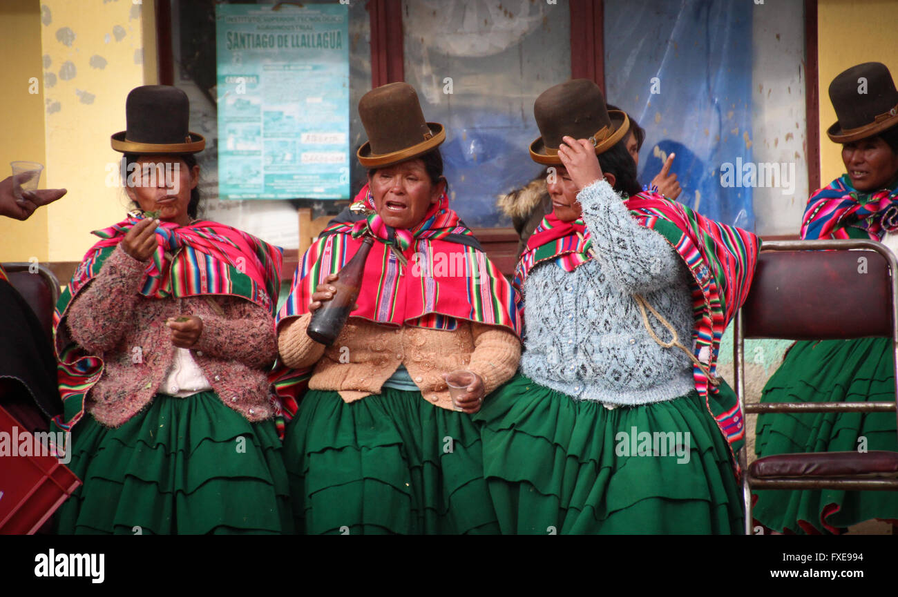 Bolivian women immagini e fotografie stock ad alta risoluzione - Alamy