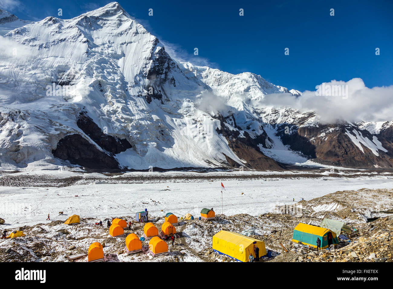 Campo Base di alta altitudine spedizione in montagna Foto Stock