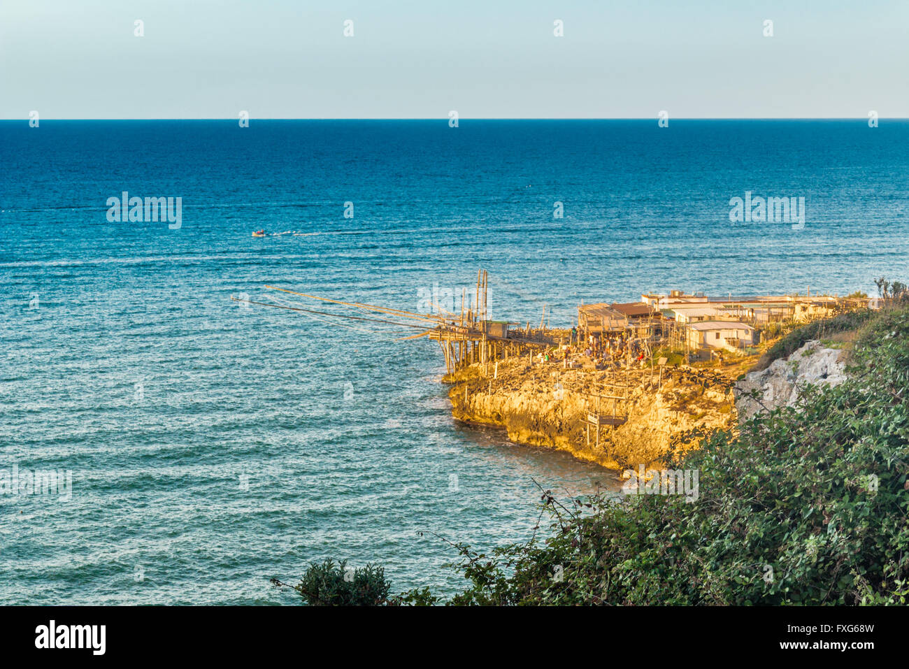 Costruzione in legno dei pescatori della costa del Gargano in Puglia Foto Stock