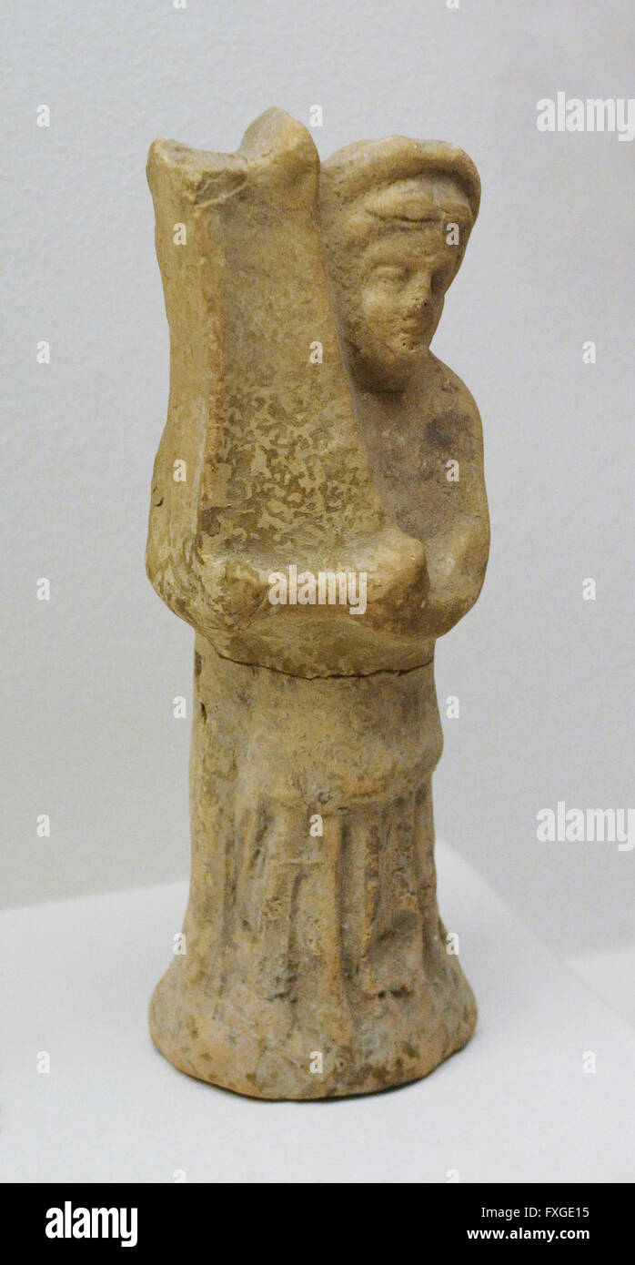 Mesopotamia. Statuetta di terracotta che rappresenta un arpista. Lo stato Museo Hermitage. San Pietroburgo. La Russia. Foto Stock