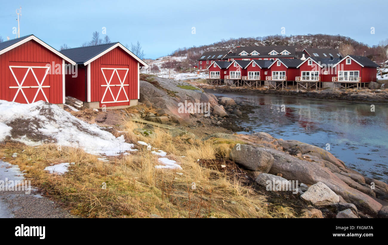 Rorbu cabine e getta in Stokmarknes sull isola Hadsel, Vesteralen, Norvegia Foto Stock