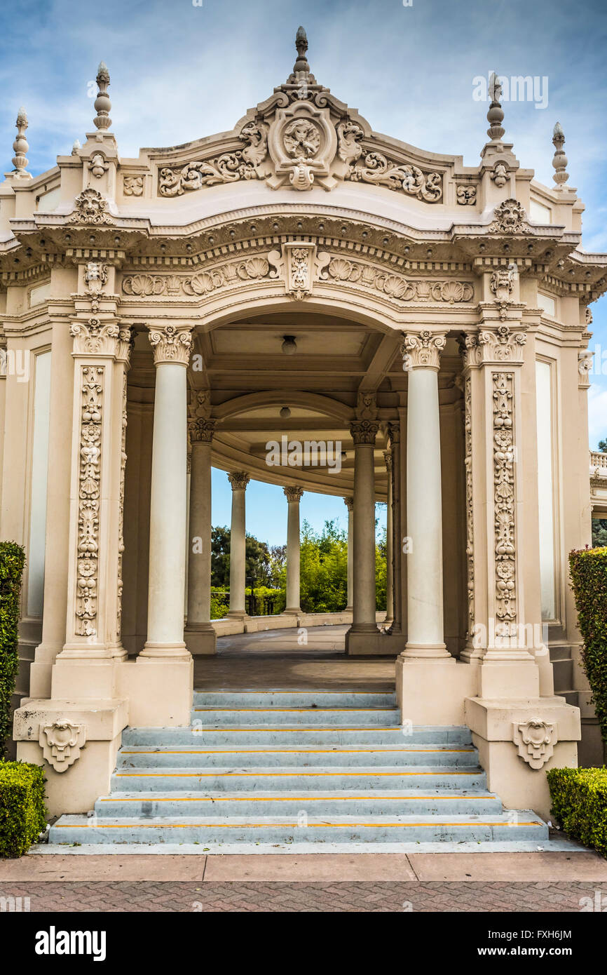 Architettura spagnola del spreckels organ pavilion di Balboa Park Foto Stock