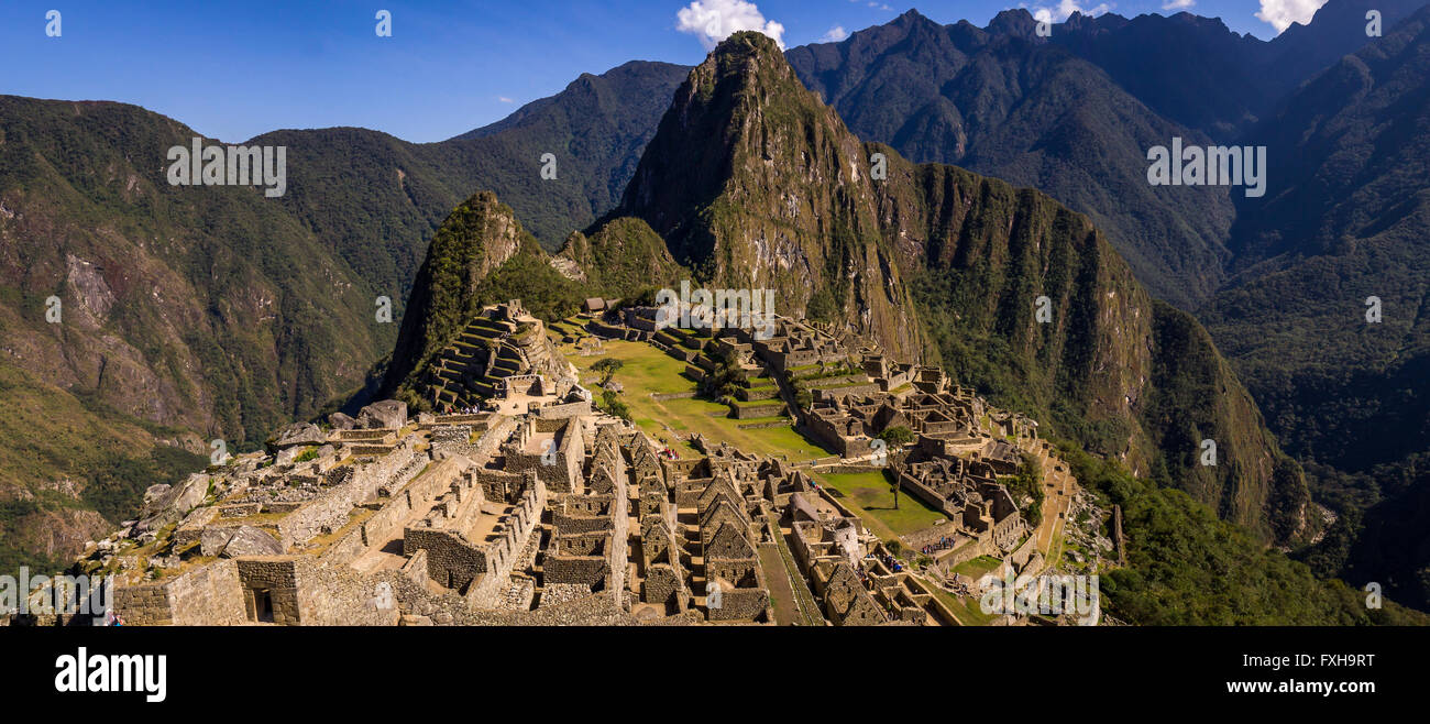 Machu Picchu, Perù in ottobre 2015: dove gli Incas usati per vivere oggi migliaia di turisti vengono a vedere il patrimonio Inca. M Foto Stock