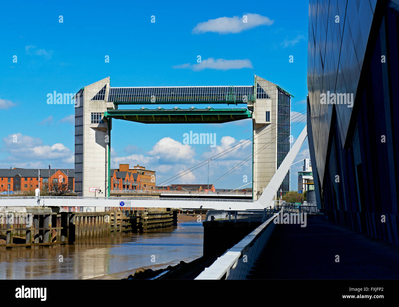 Il flood barrier che attraversano il fiume Hull Kingston upon Hull, Humberside, East Yorkshire, Inghilterra, Regno Unito Foto Stock