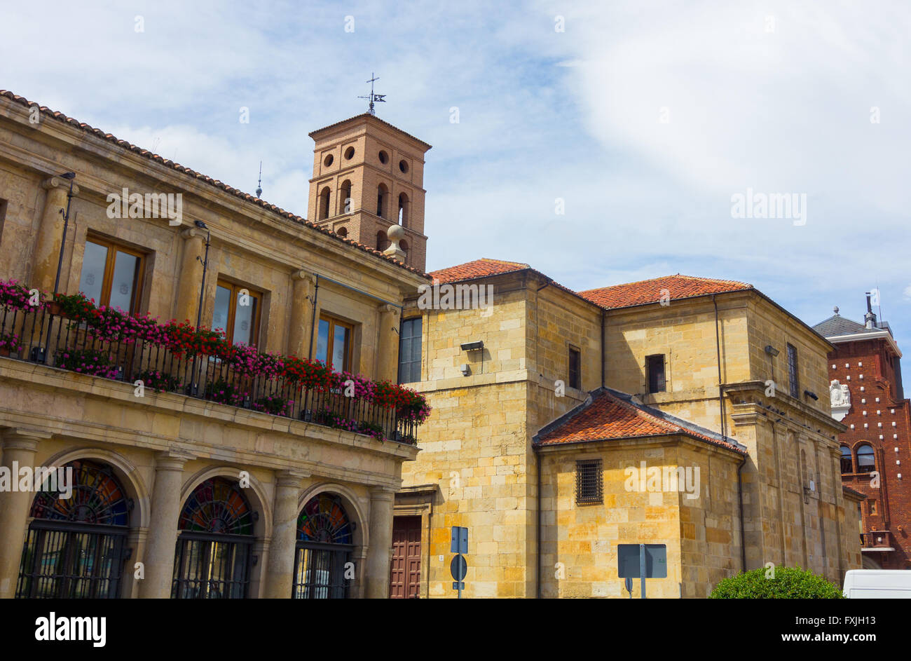 Vecchio edificio nella città di Leon in Spagna Foto Stock