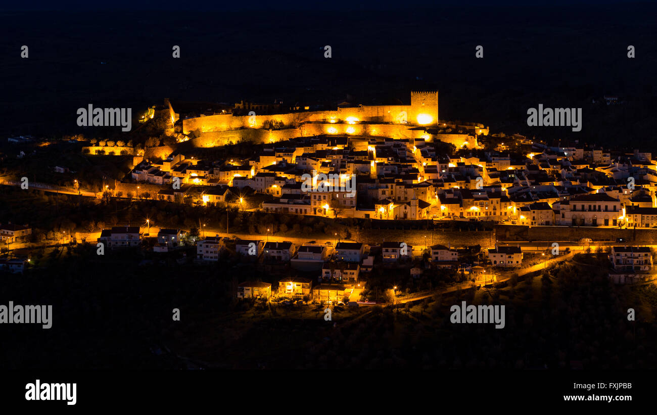 Night Shot del castello di Castelo de Vide, Portogallo Foto Stock