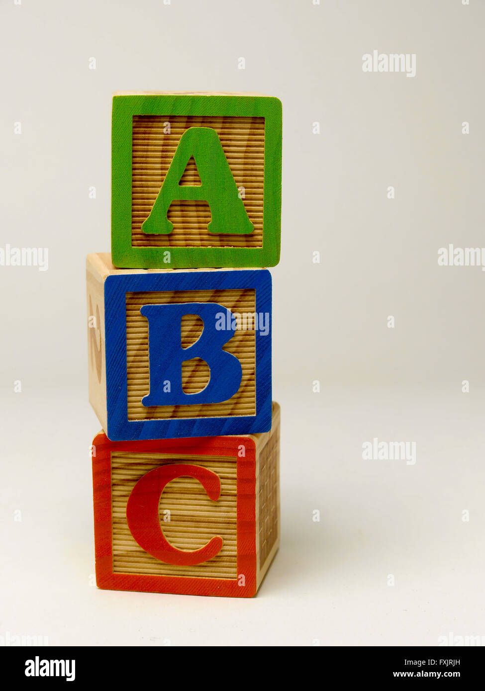 Bambini i blocchi di costruzione l'ortografia della parola abc. Foto Stock