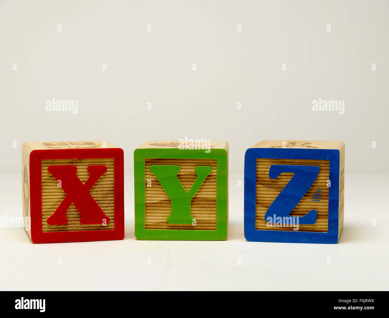 Bambini i blocchi di costruzione l'ortografia della parola xyz. Foto Stock