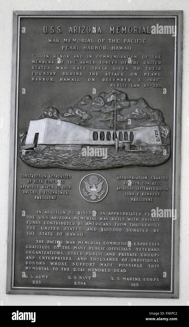 Honolulu, Hawaii, Stati Uniti d'America. Il 23 febbraio, 2013. Una lapide commemorativa presso la USS Arizona Memorial di Pearl Harbor, Hawaii sabato 23 febbraio, 2013.Credit: Ron Sachs/CNP © Ron Sachs/CNP/ZUMA filo/Alamy Live News Foto Stock