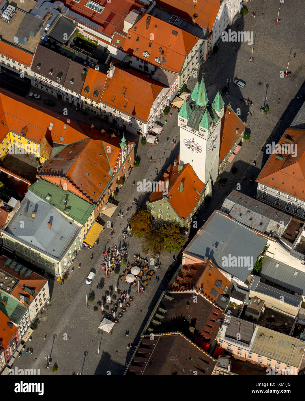 Vista aerea, torre di città a Theresienplatz Straubing, Baviera orientale, Baviera, Germania, Europa, vista aerea, uccelli-occhi vista, Foto Stock