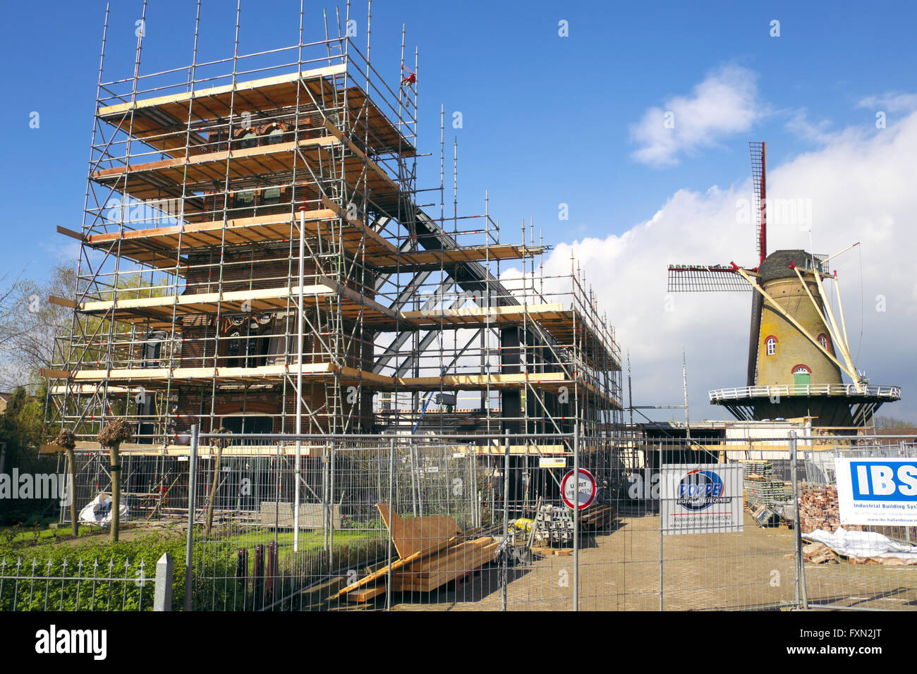 Sito di costruzione di una nuova chiesa nel villaggio olandese di Hoek in Zeeland Foto Stock