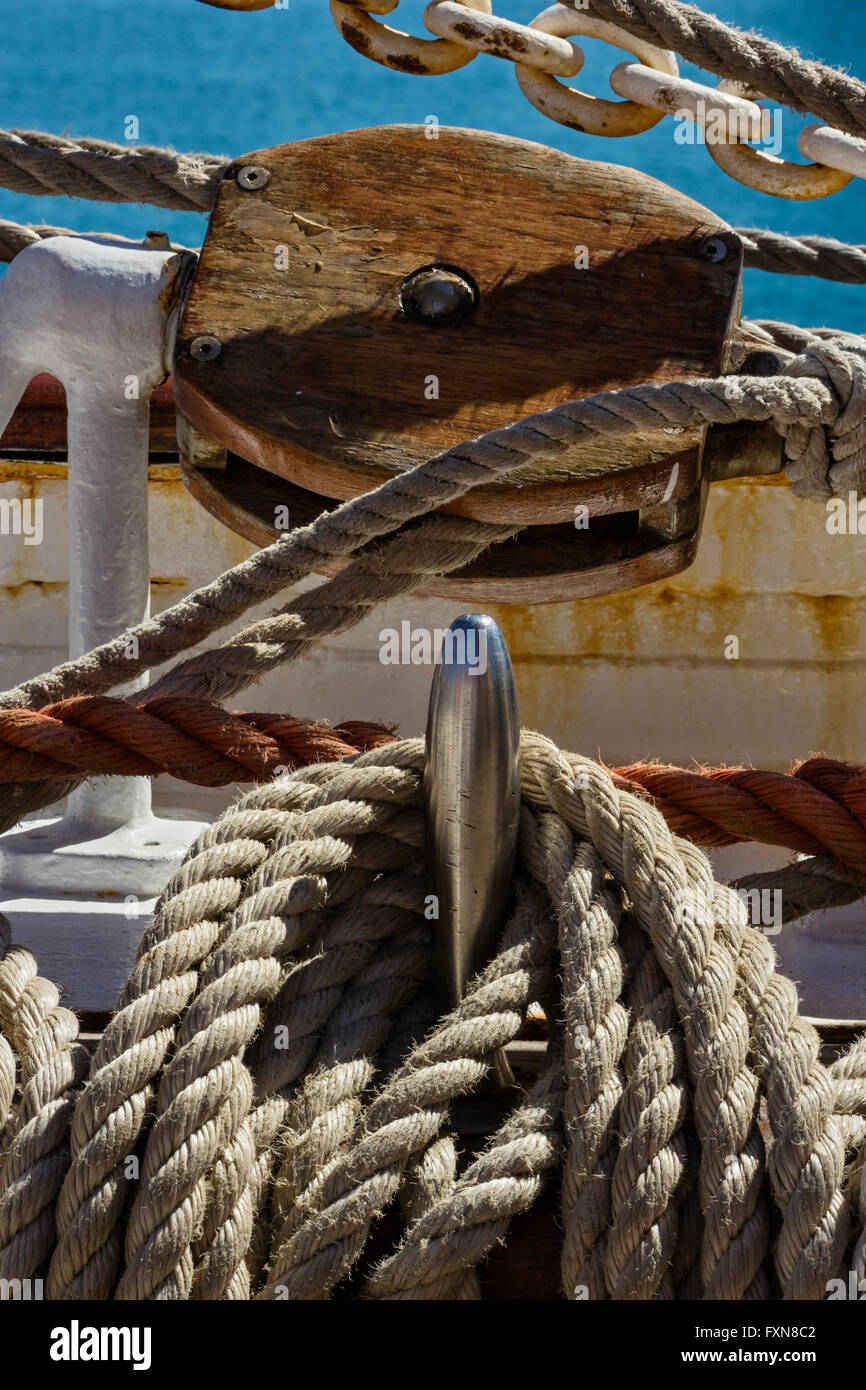 Il telaio di sicurezza ROPS, nave a vela Foto Stock