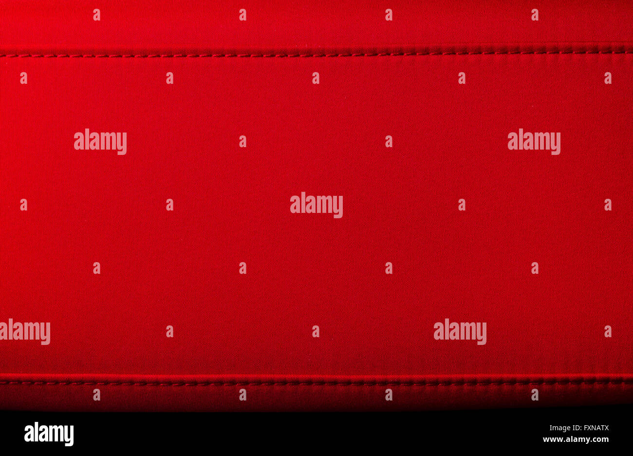 Primo piano della piccola donna handbag - Borsa della frizione dal tessuto rosso Foto Stock
