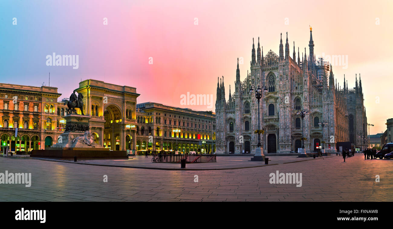 Duomo di mattina presto a Milano, Italia Foto Stock