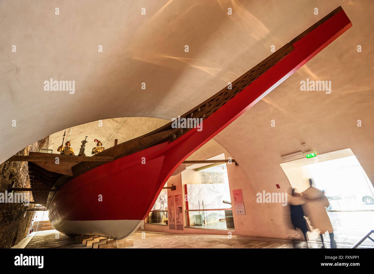 Italia Liguria Genova Galata Museo del Mare - Arsenale - La cucina sul scali - La ricostruzione di una galea Foto Stock