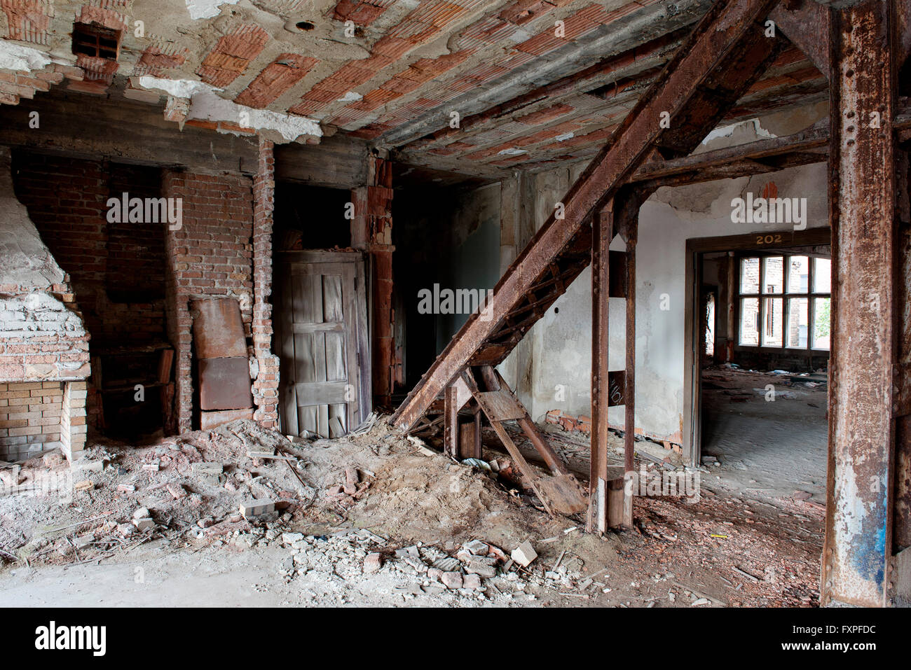 Interno del abbandonati, edificio demolito Foto Stock