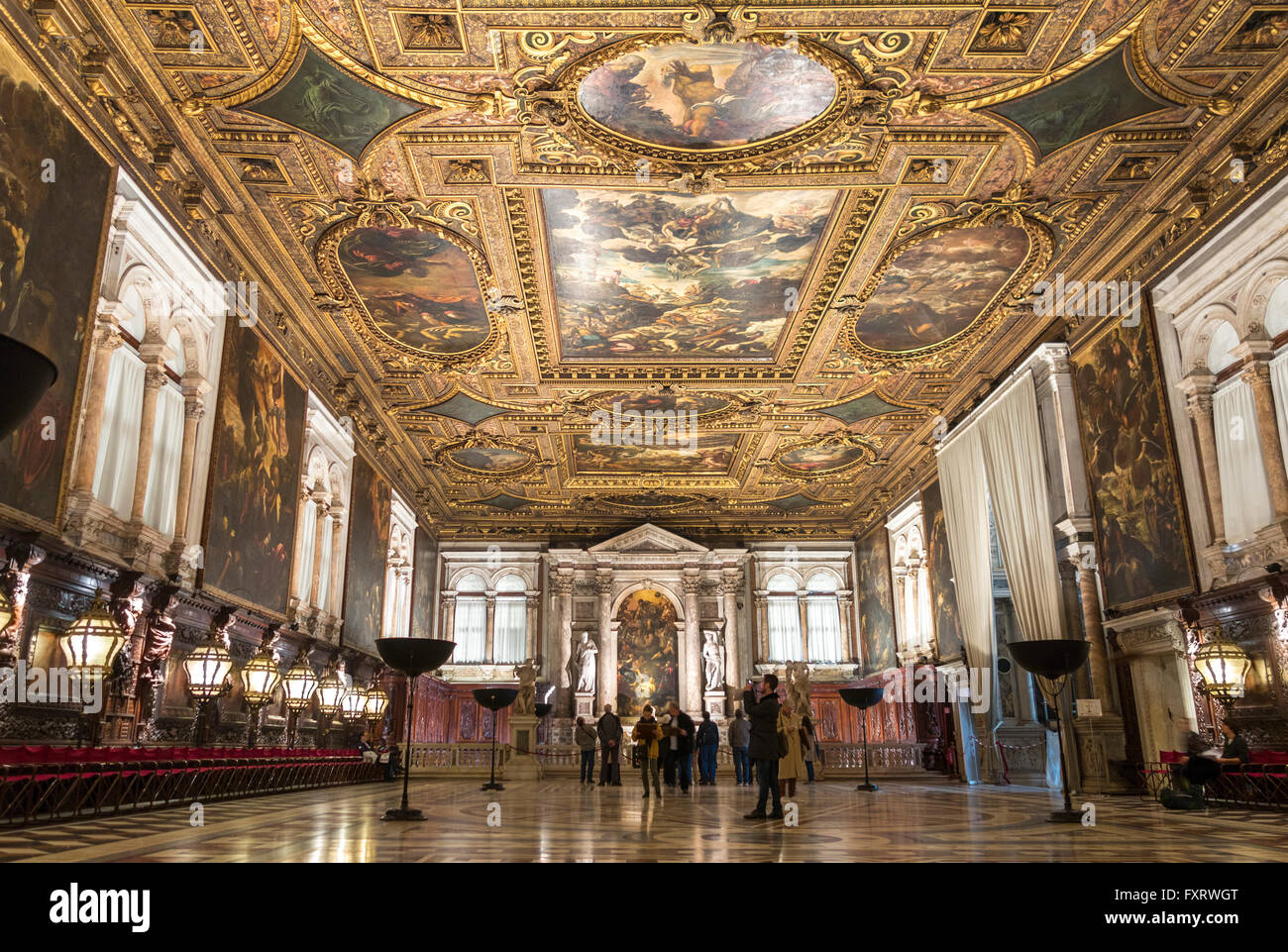 Venezia, Scuola Grande di San Rocco, Sala Superiore - Sala superiore interno decorato da Tintoretto. Foto Stock