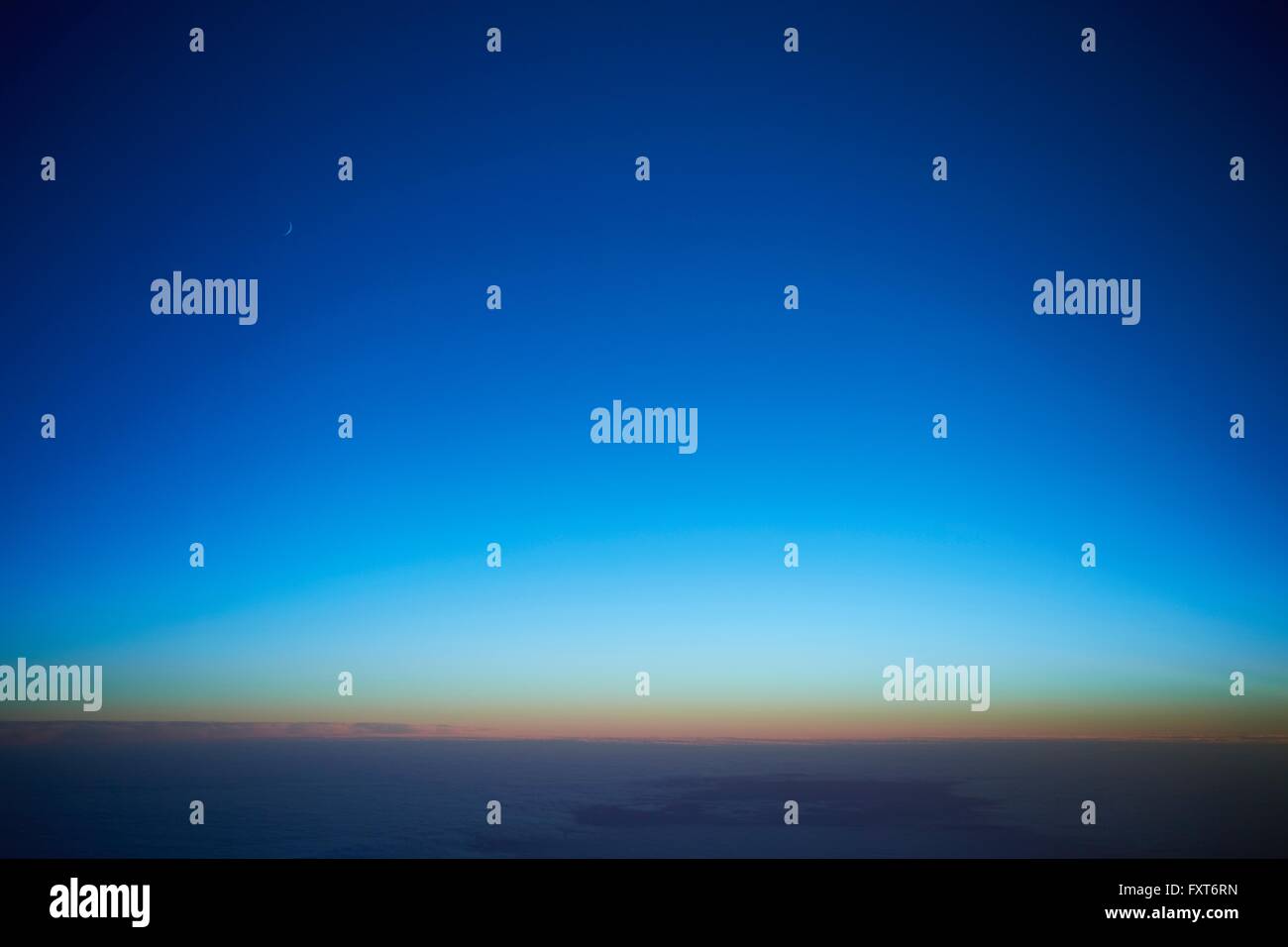 Vista aerea del tramonto su cloudscape Foto Stock