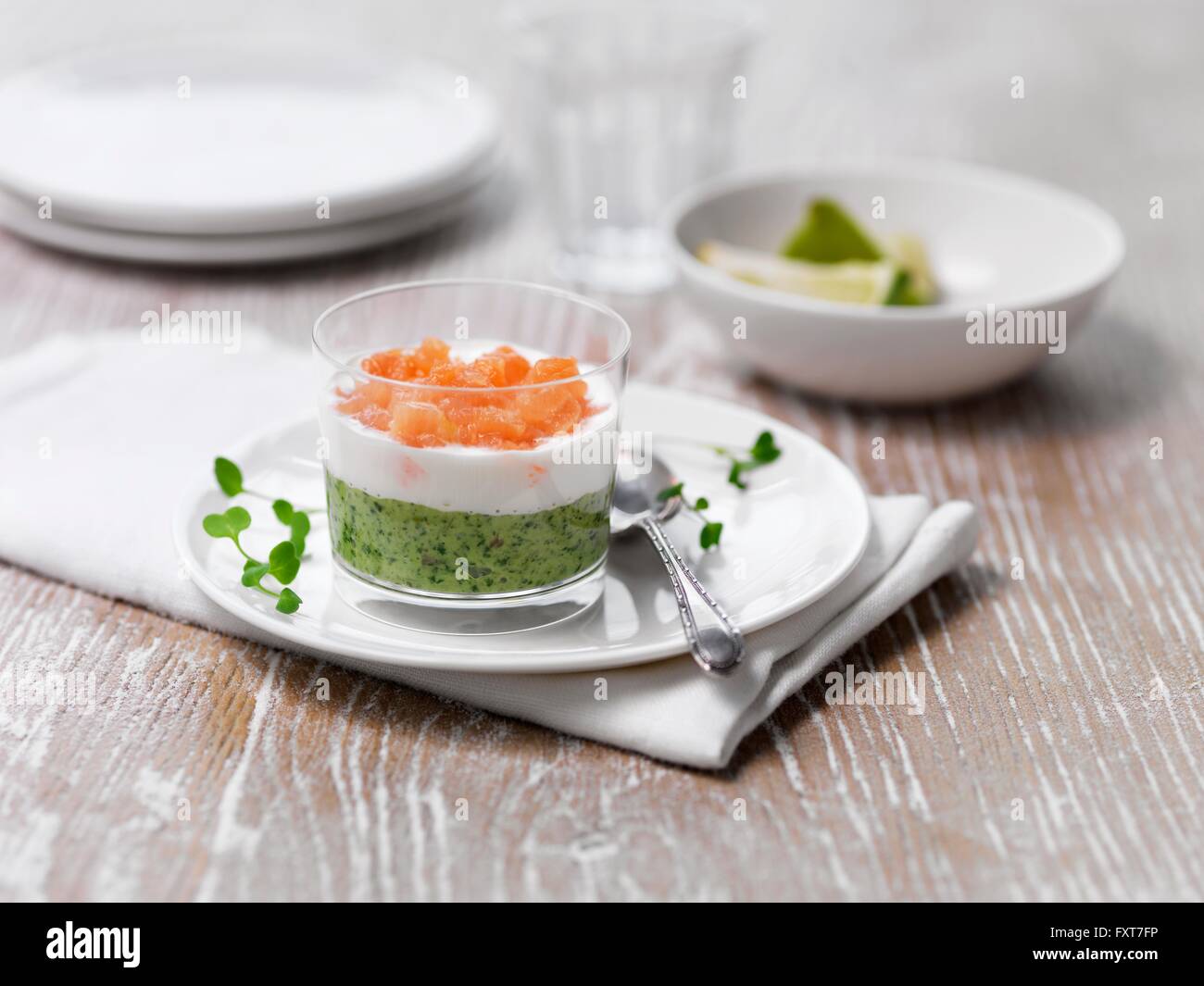In stile asiatico e piselli wasabi salmone motorino di avviamento Foto Stock
