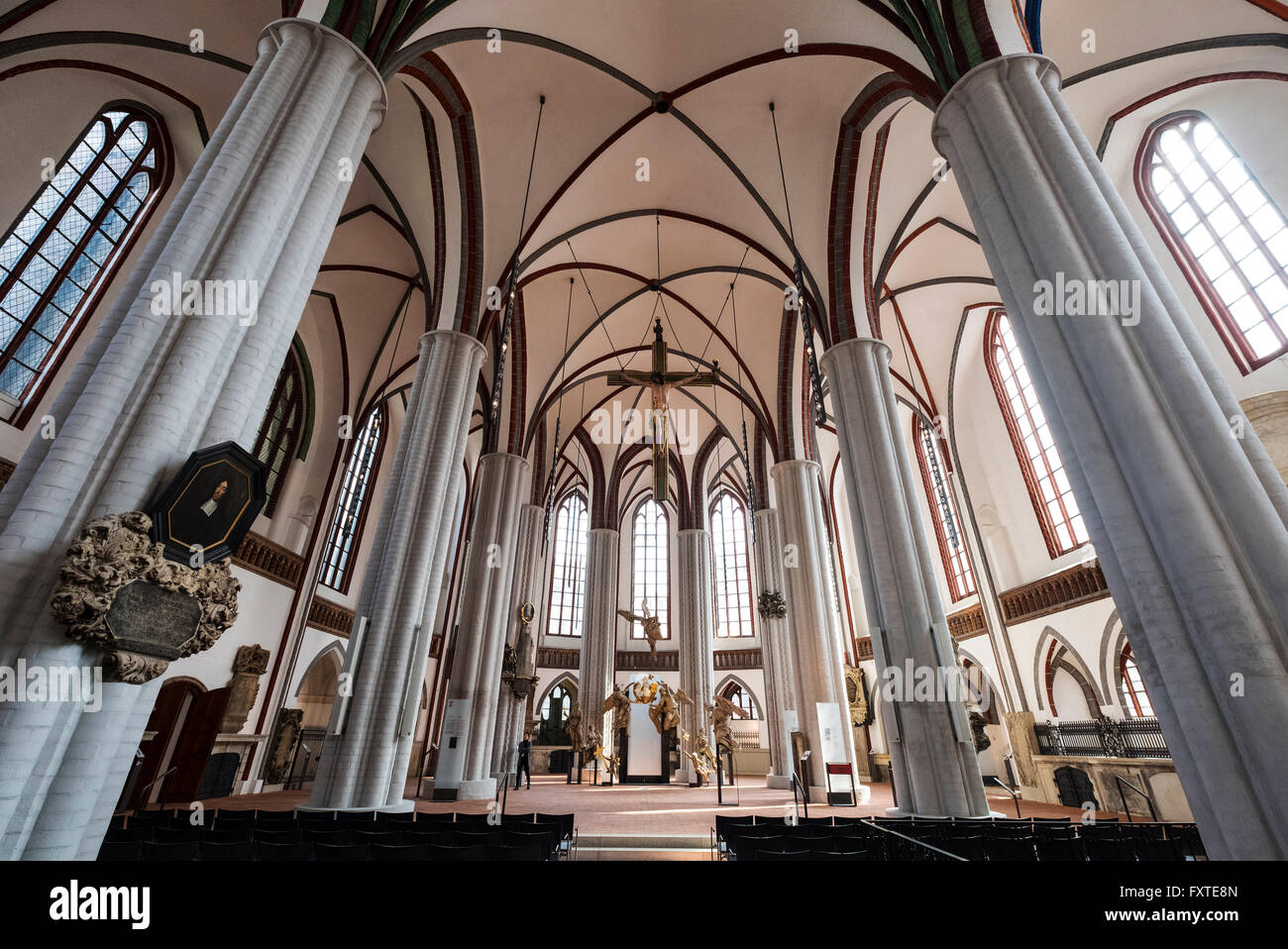 Vista interna della chiesa di San Nicola in storico Nikolaiviertel nel quartiere Mitte di Berlino, Germania Foto Stock