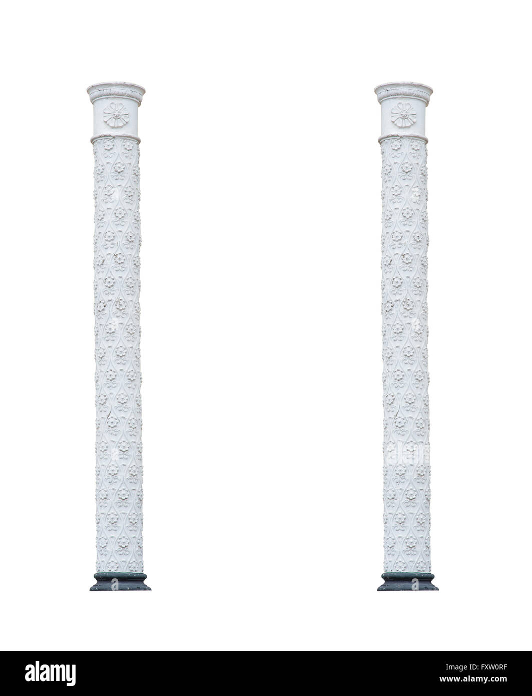 Due isolati colonne architettoniche su sfondo bianco Foto Stock