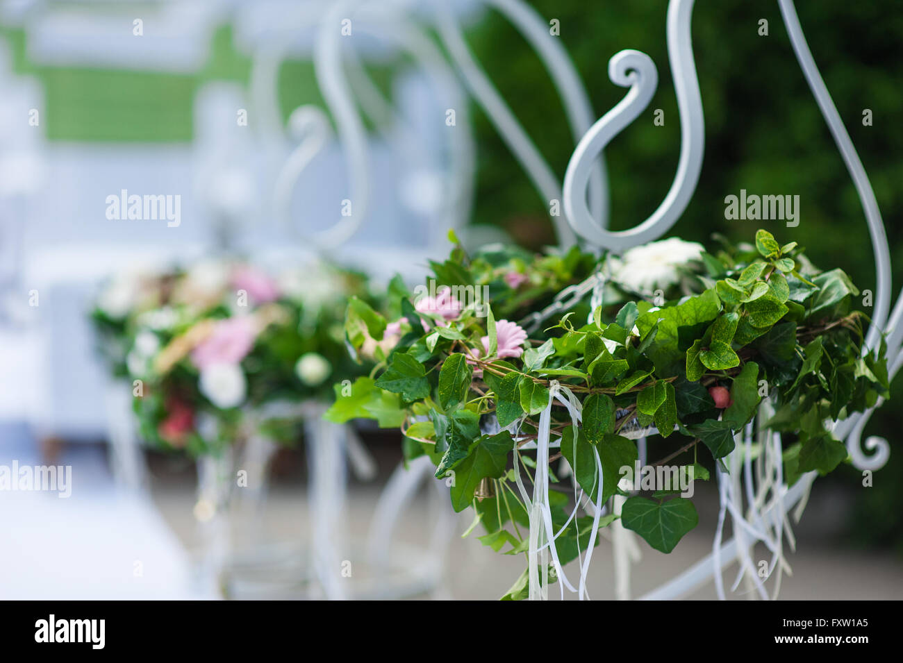 Decorazioni per la cerimonia di nozze. Fiori closeup Foto Stock