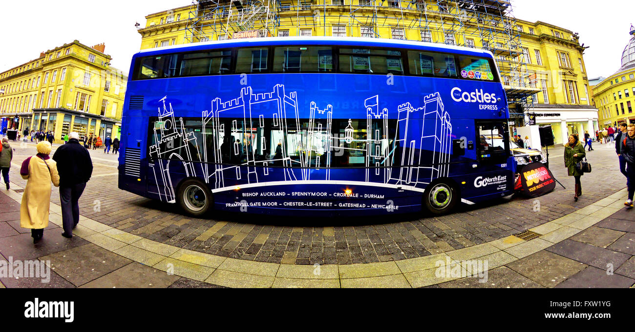 Newcastle nuovo blu nord est Bus Castelli Foto Stock