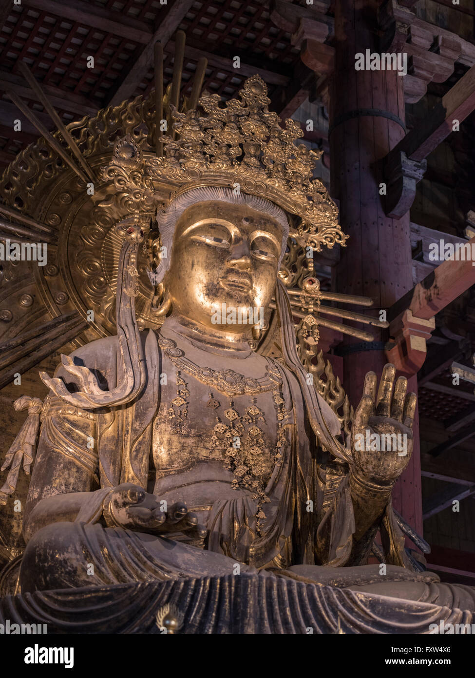 Kokuzo Bosatsu al Tōdai-ji orientale 東大寺 grande tempio, tempio buddista a Nara in Giappone. Il Grande Buddha Hall, Daibutsuden Foto Stock